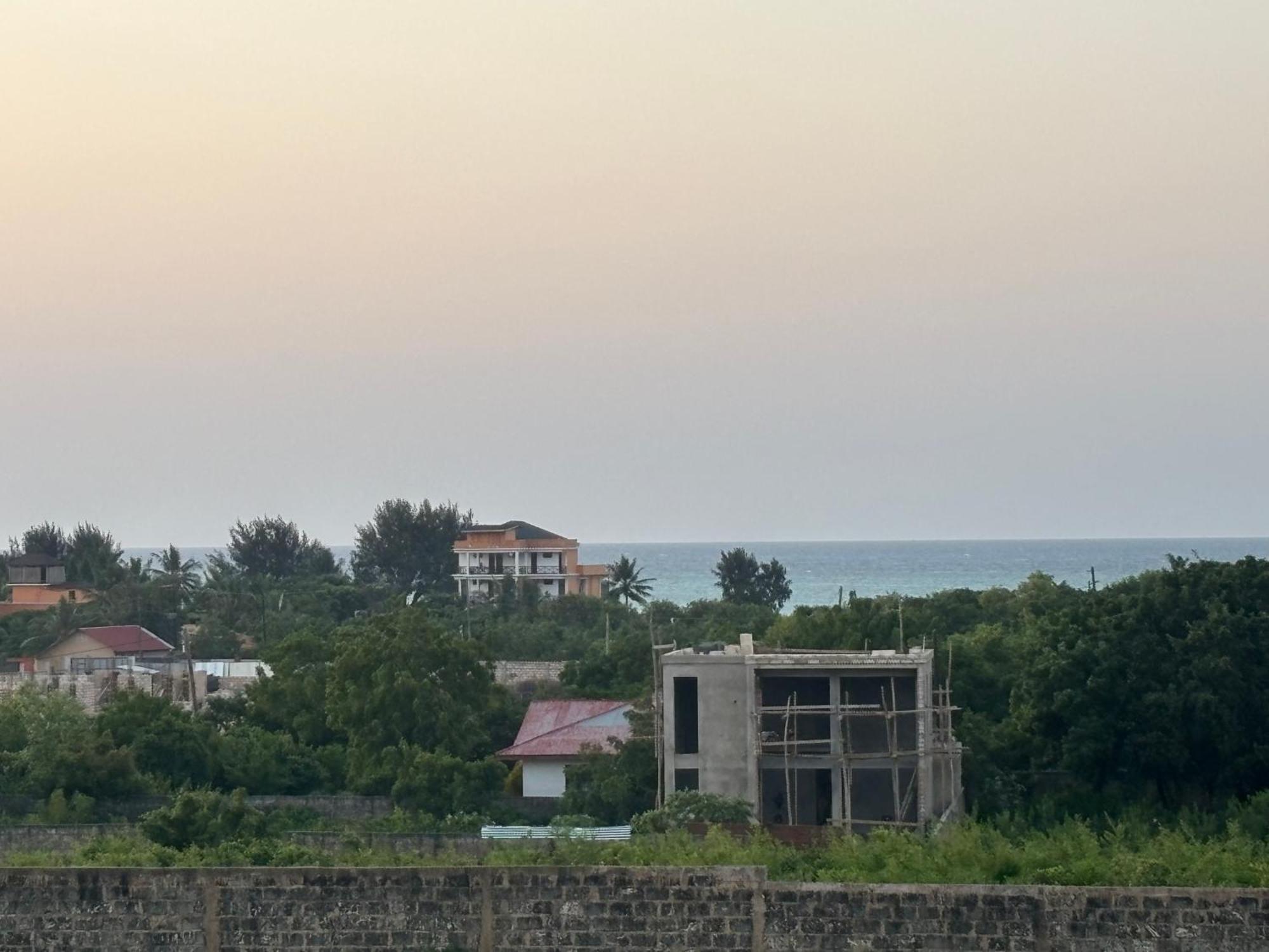 Waikiki House Lägenhet Nungwi Exteriör bild